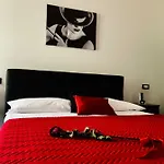Garda Relais Luna Blu 3* بسكييرا ديل غاردا