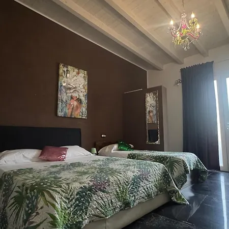 Garda Relais Luna Blu 3* פסקיארה דל גארדה