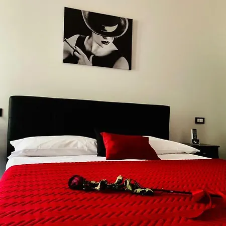 Garda Relais Luna Blu 3* פסקיארה דל גארדה