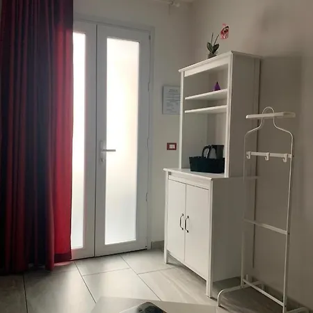 Konukevi Garda Relais Luna Blu