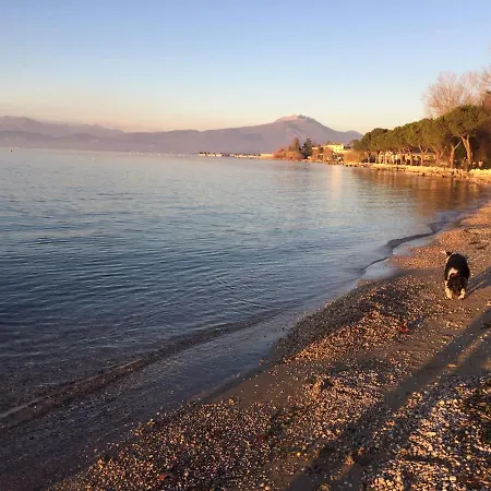 Konukevi Garda Relais Luna Blu 3*