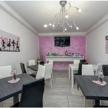 Garda Relais Luna Blu 3* 佩斯基耶拉德加达
