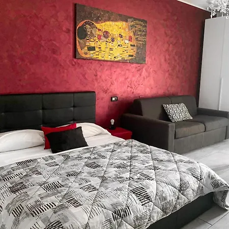 Garda Relais Luna Blu 佩斯基耶拉德加达